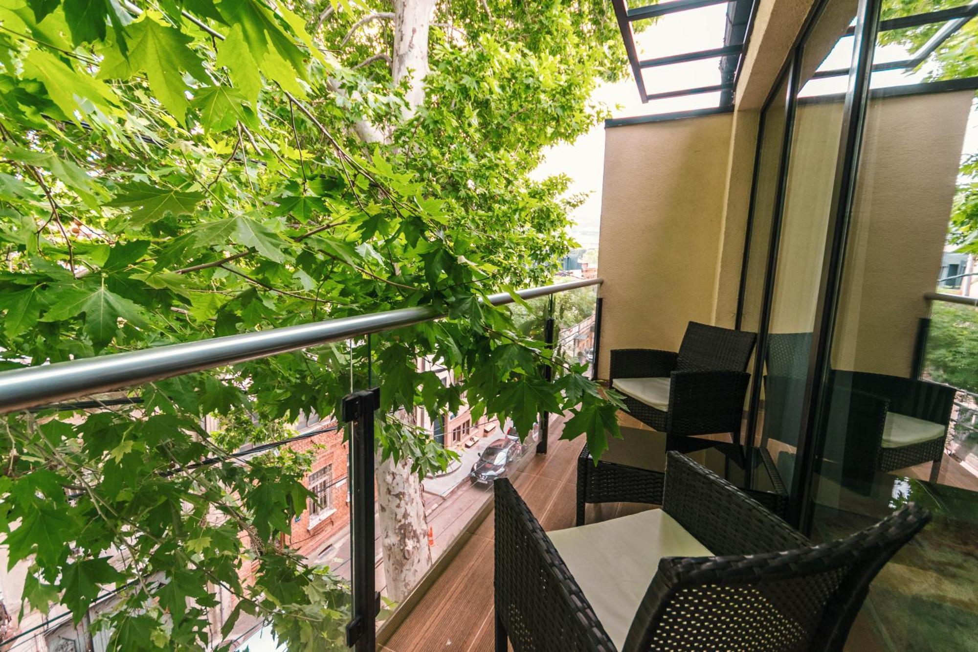 Hotel Adora Τυφλίδα Εξωτερικό φωτογραφία